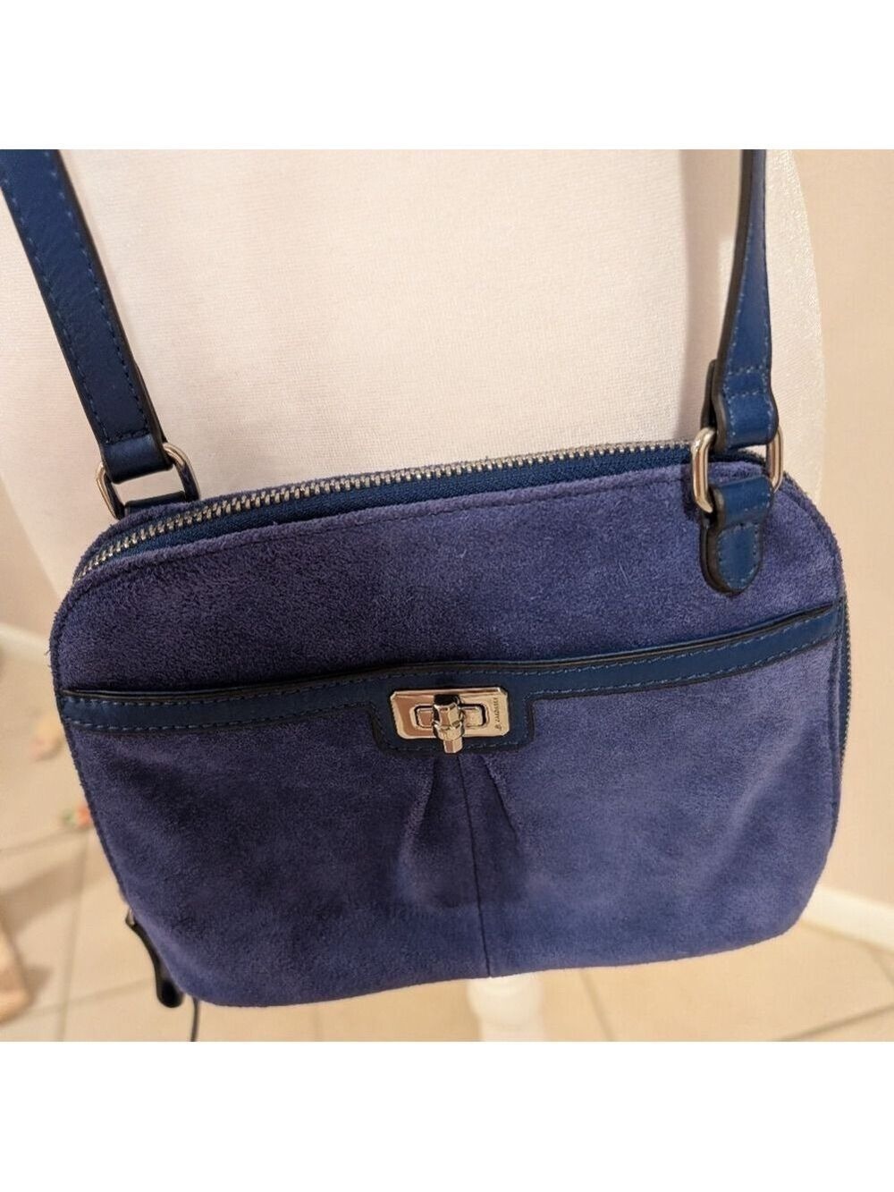 B Makovsky Blue Suede Leather Crossbody Bag - Picture 3 of 8